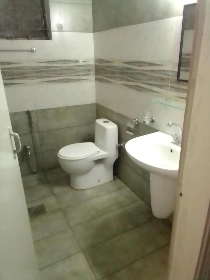 Newly Renovated Guesthouse 伊斯兰堡 外观 照片